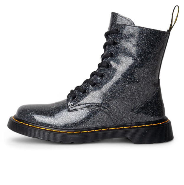 Купити жінкам Dr.Martens оригінал (мартинси) з доставкою